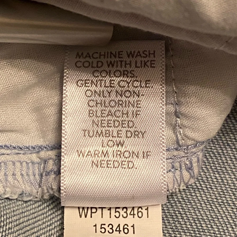 J. Jill Light Wash Authentic Fit Cuffed Cropped Jeans - Picture 10 of 11